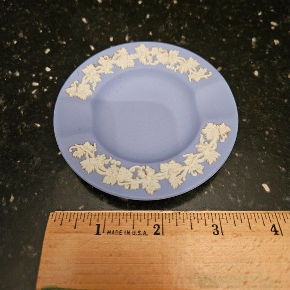 Wedgewood Blue White Jasperware Ashtray Mini Small Dish Vintage England - Picture 7 of 7